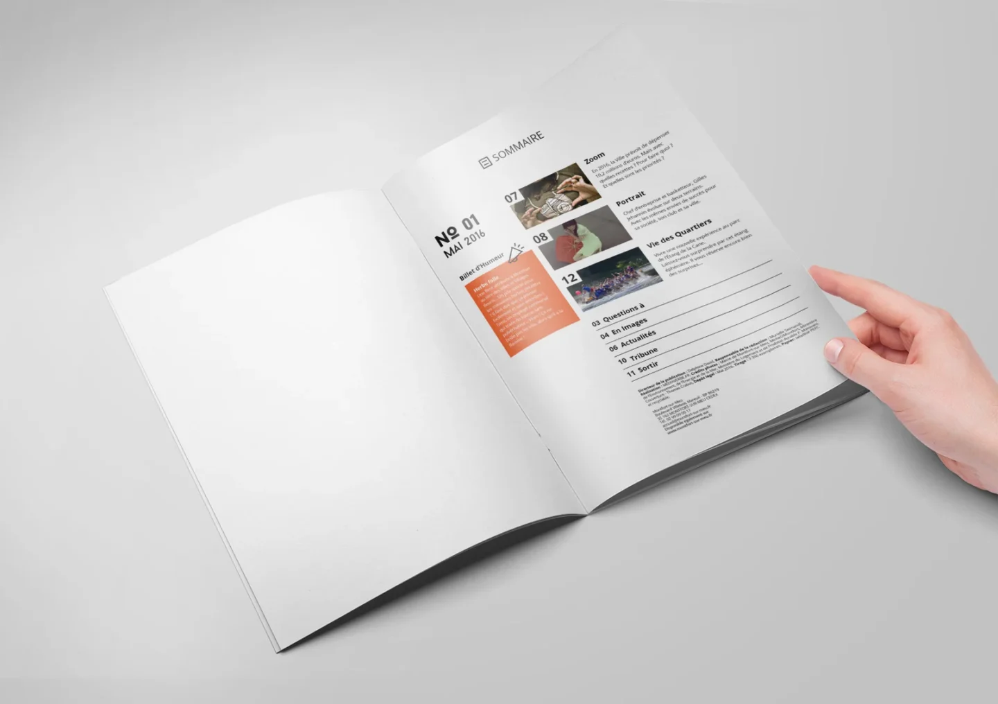 Brochure moderne par Comhit, agence de branding à Paris, illustrant un design graphique épuré et professionnel.